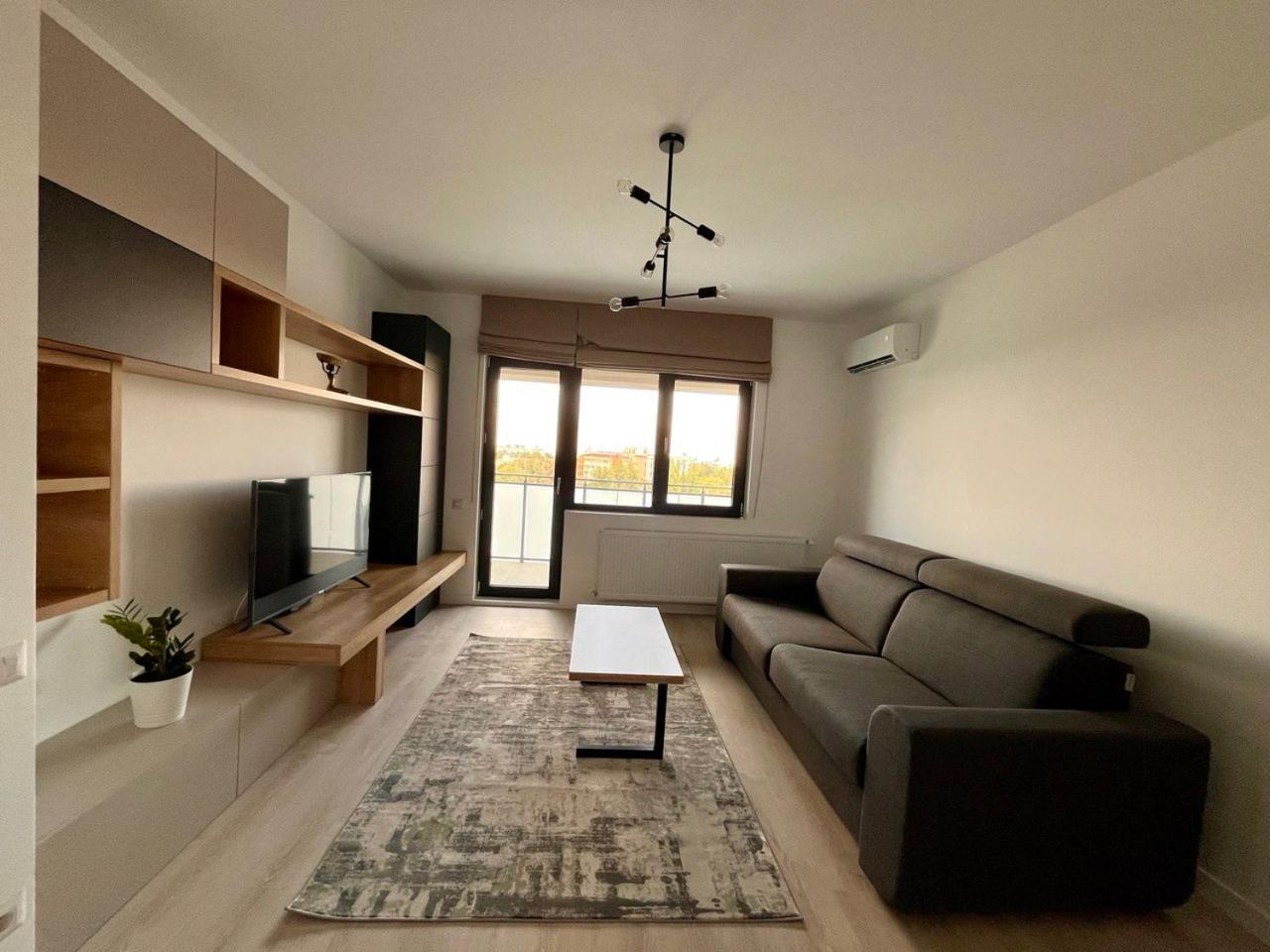 The Butterfly Suite, Near Arenele Romane & Constitution Square Appartement *