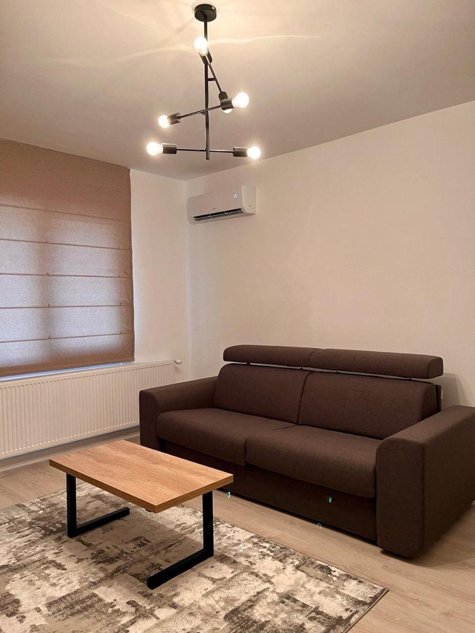 Apartment The Butterfly Suite, Near Arenele Romane & Constitution Square